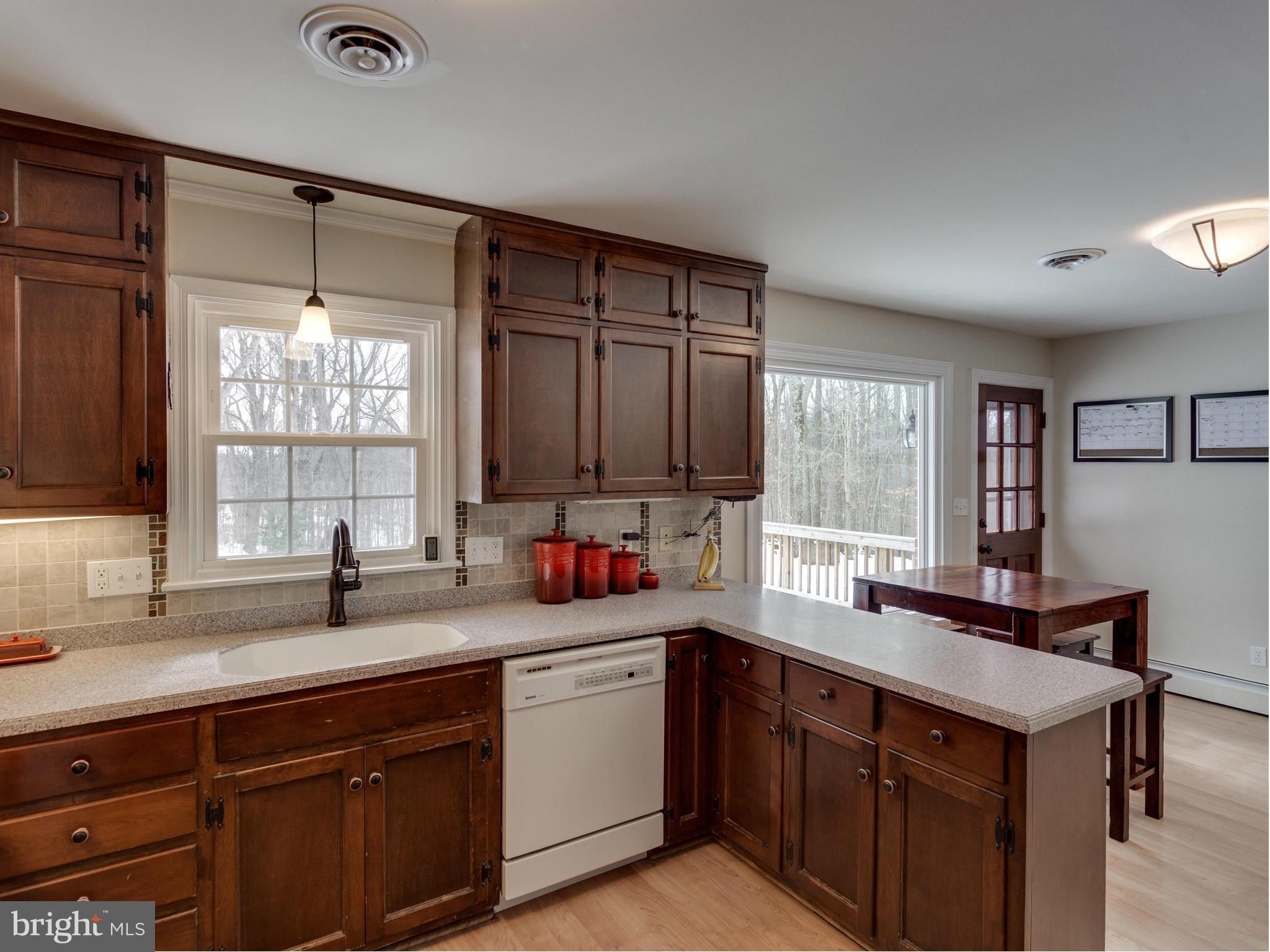 11633 Henderson Road Clifton, VA 20124 - Photo 10 of 30 Kitchen
