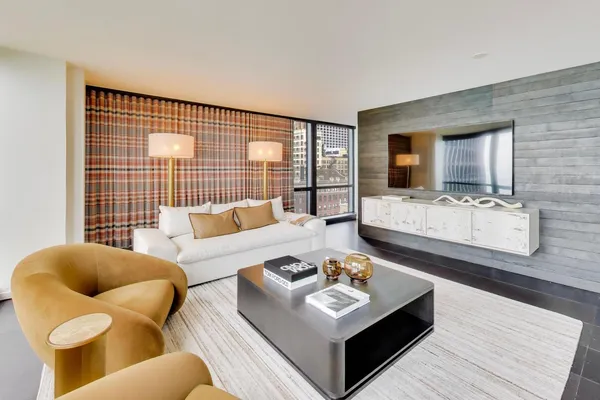 $4,500 | 910 North Lake Shore Drive, Unit 1615, Chicago, IL 60611