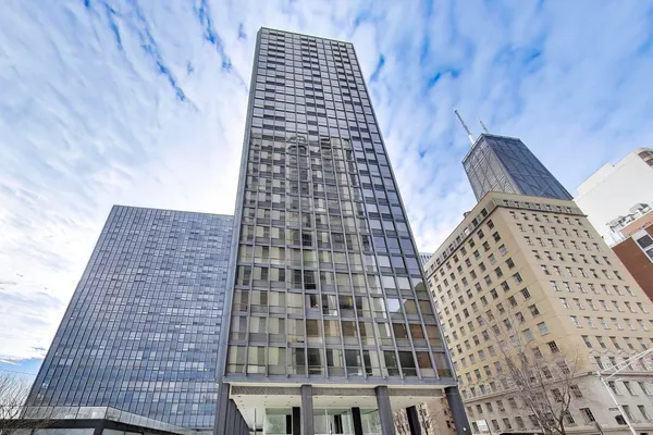 $4,500 | 910 North Lake Shore Drive, Unit 1615, Chicago, IL 60611