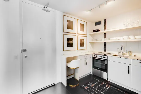 $4,500 | 910 North Lake Shore Drive, Unit 1615, Chicago, IL 60611