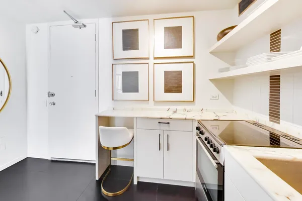 $4,500 | 910 North Lake Shore Drive, Unit 1615, Chicago, IL 60611