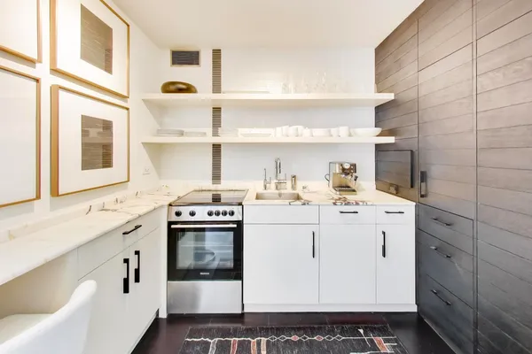 $4,500 | 910 North Lake Shore Drive, Unit 1615, Chicago, IL 60611