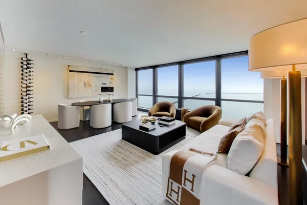 $4,500 | 910 North Lake Shore Drive, Unit 1615, Chicago, IL 60611