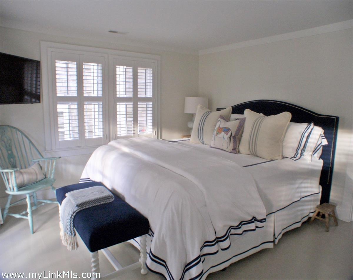10 Still Dock Street Nantucket, MA 02554 - Photo 19 of 28 Gallery Image 19