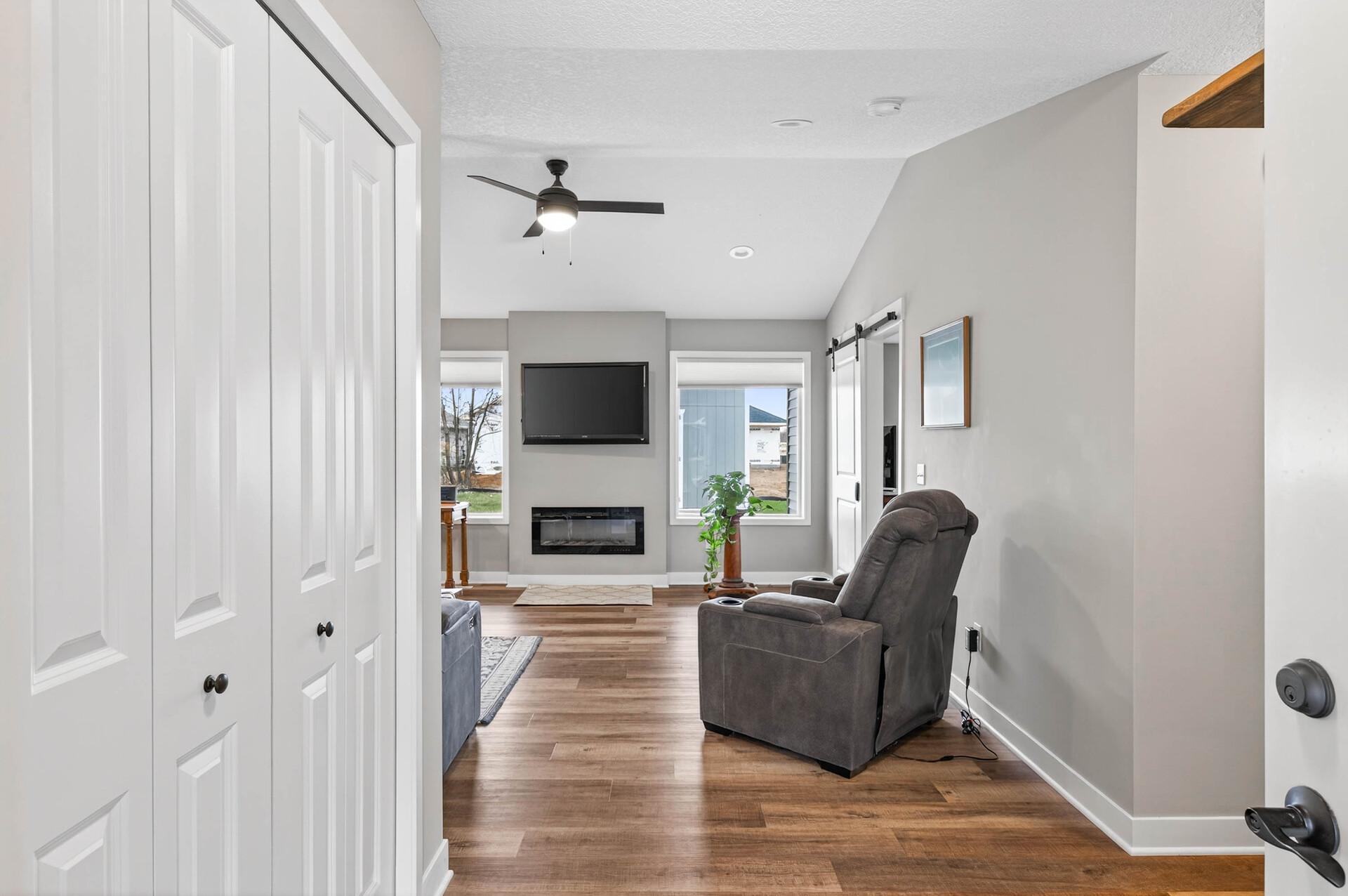 7246 385th Street North Branch, MN 55056 - Photo 2 of 30