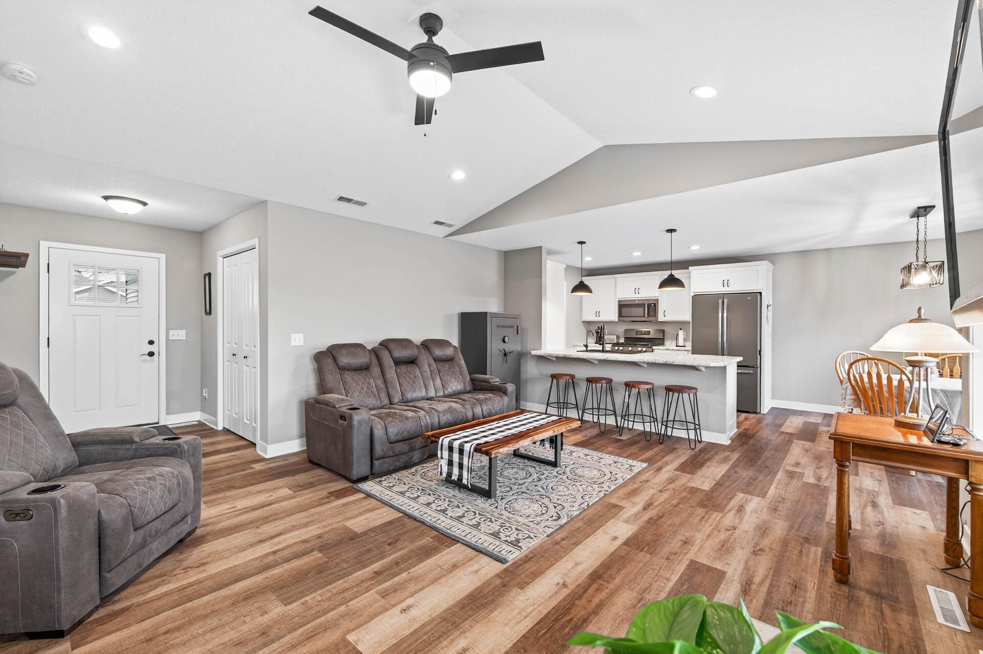 7246 385th Street North Branch, MN 55056 - Photo 4 of 30