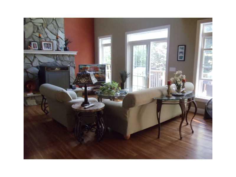 21 Verrill Road Minot, ME 04258 - Photo 5 of 11 Living Room.