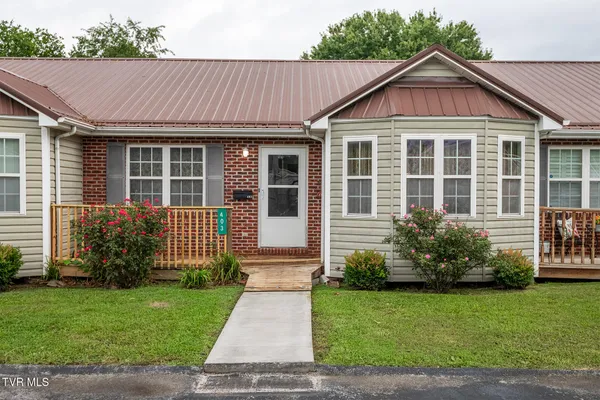 $234,999 | 403 East M Street, Unit 403, Elizabethton, TN 37643