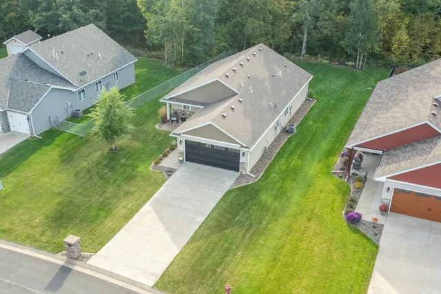 $325,000 | 2031 Reuss Parkway, St. Croix Falls, WI 54024