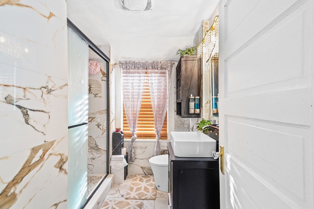 28 Maple Street Southbridge, MA 01550 - Photo 12 of 27