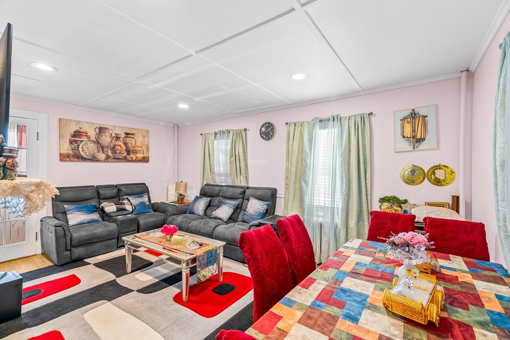 28 Maple Street Southbridge, MA 01550 - Photo 9 of 27