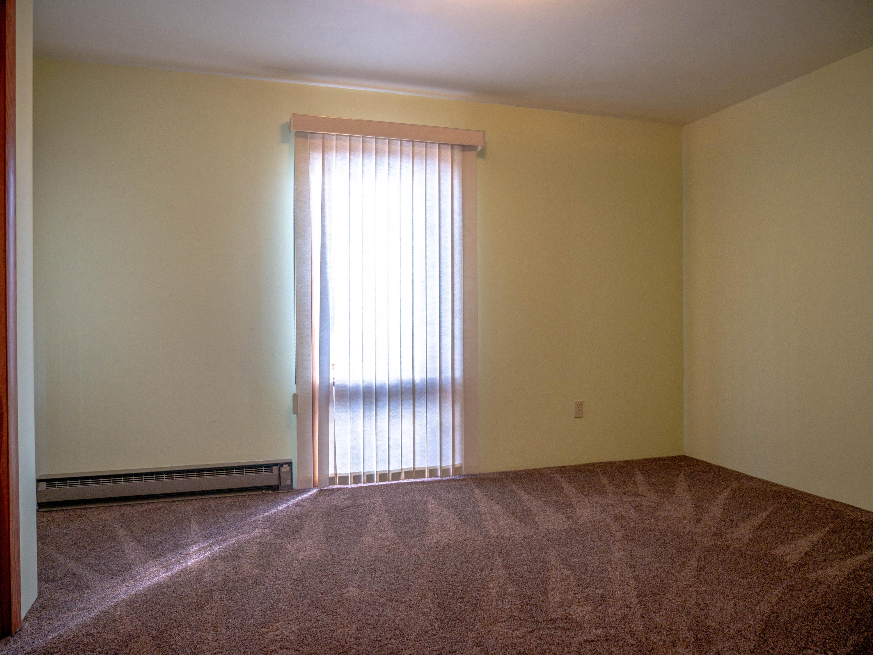 151 Lakeview Circle Clinton, TN 37716 - Photo 13 of 25 P1050926