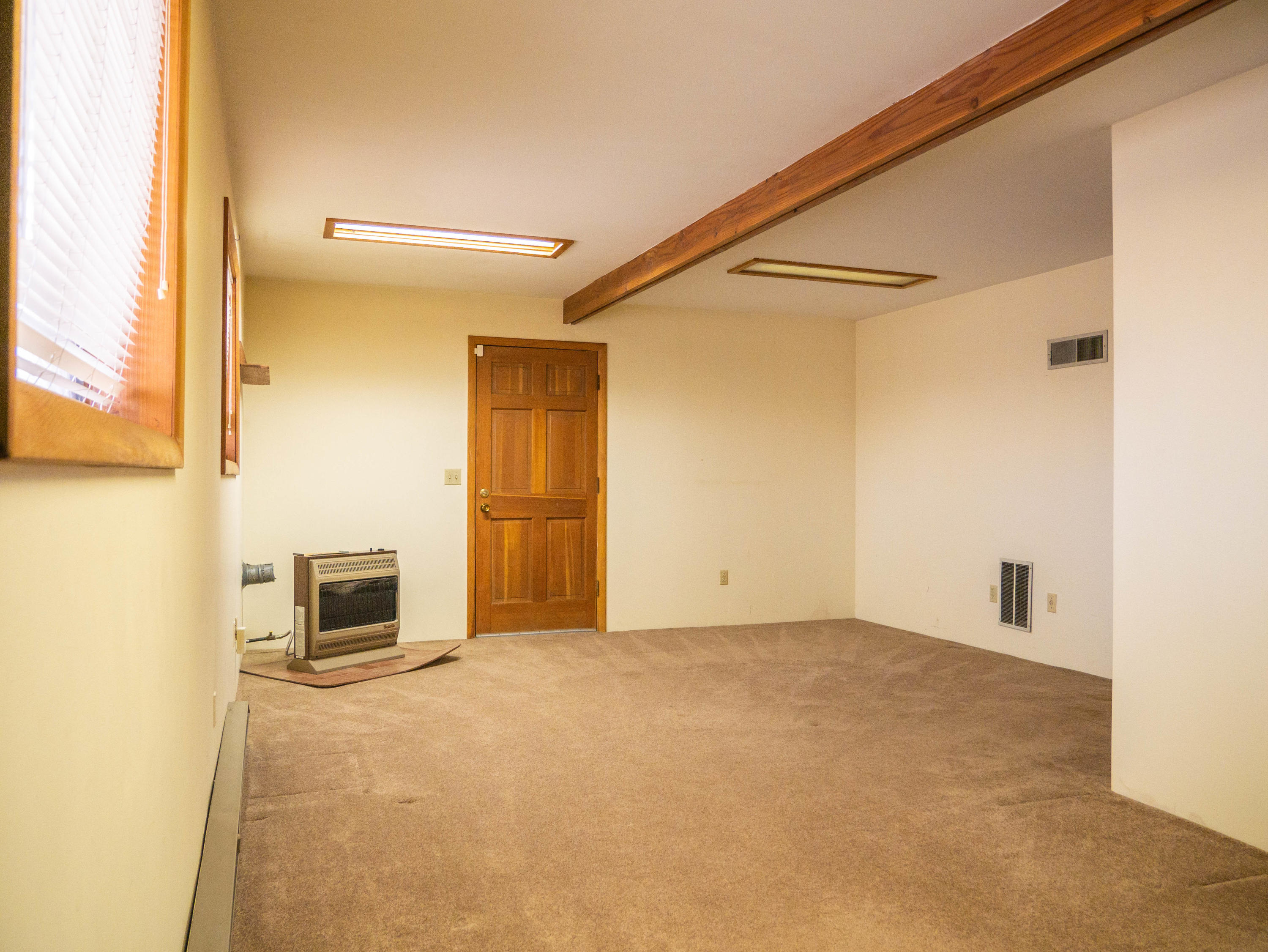 151 Lakeview Circle Clinton, TN 37716 - Photo 23 of 25 P1050929