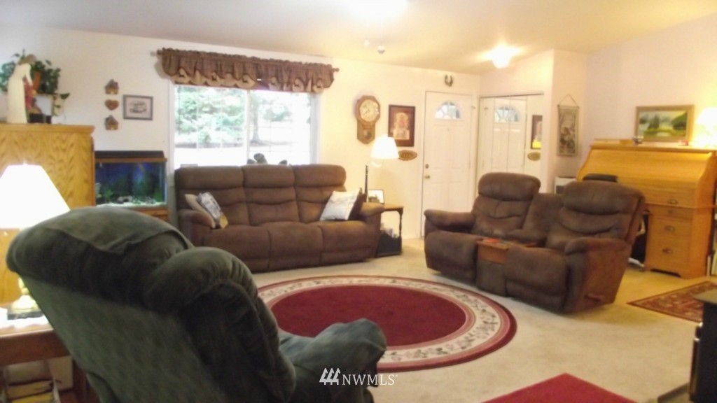 504 Westridge Road Port Angeles, WA 98363 - Photo 2 of 15 Gallery Image 2