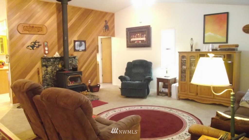 504 Westridge Road Port Angeles, WA 98363 - Photo 4 of 15 Gallery Image 4