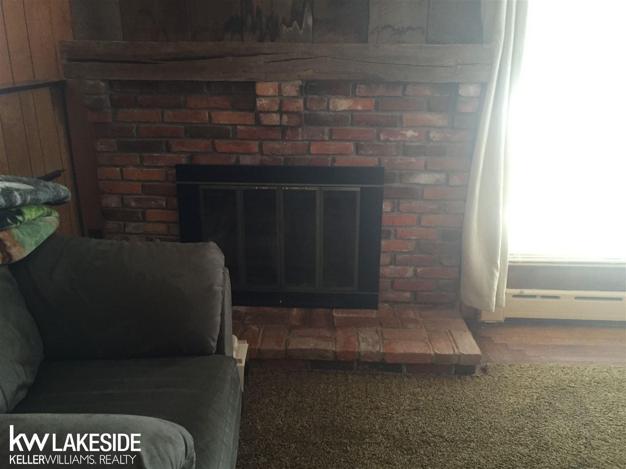 16876 Faulman Road Clinton Township, MI 48035 - Photo 4 of 16 31298203-3.JPG