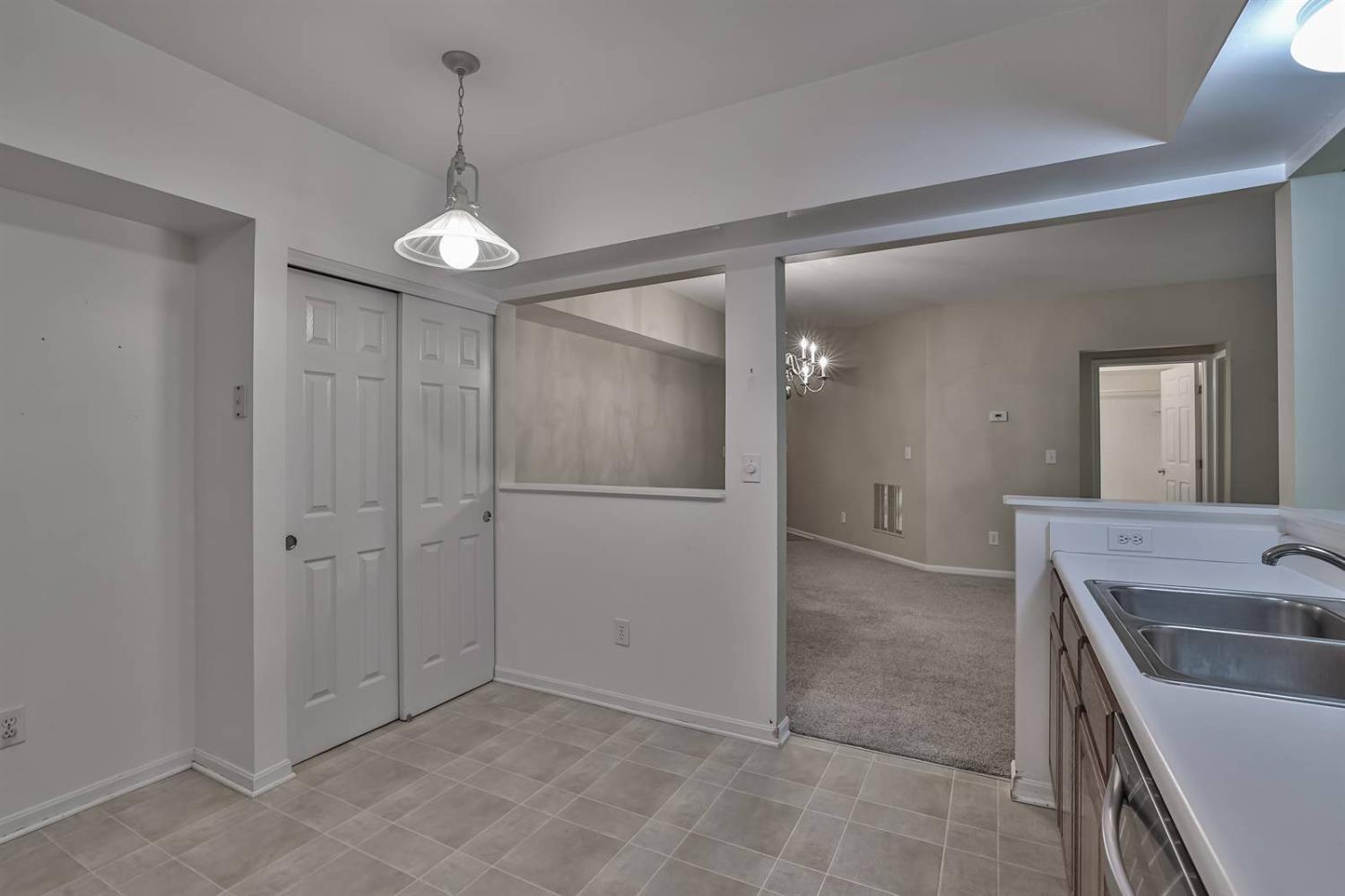 5335 Cooper Road, Unit G Montgomery, OH 45242 - Photo 12 of 29