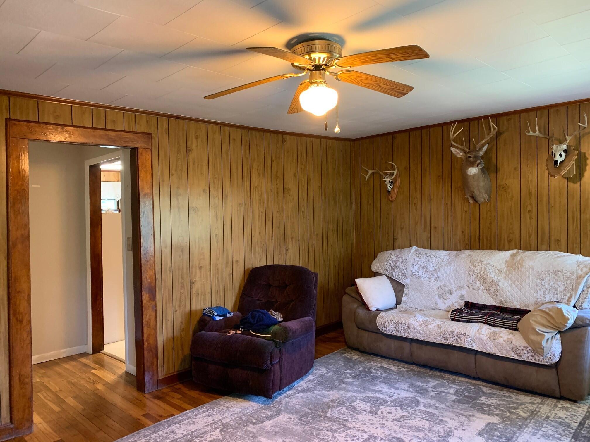 978 Rockland Road Ronceverte, WV 24970 - Photo 16 of 37 Gallery Image 16