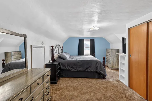 $240,000 | 2108 North Richmond Street, Appleton, WI 54911