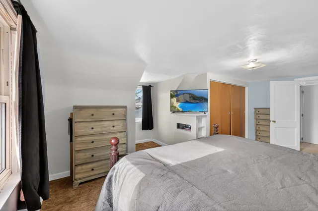 $240,000 | 2108 North Richmond Street, Appleton, WI 54911