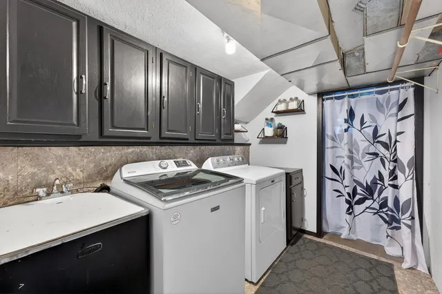 $240,000 | 2108 North Richmond Street, Appleton, WI 54911