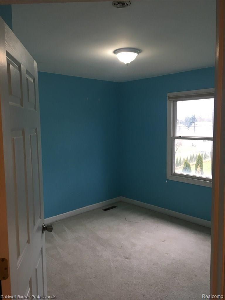 1890 East Hamlin Road Rochester, MI 48307 - Photo 22 of 32 1890 Hamlin BR3.JPG