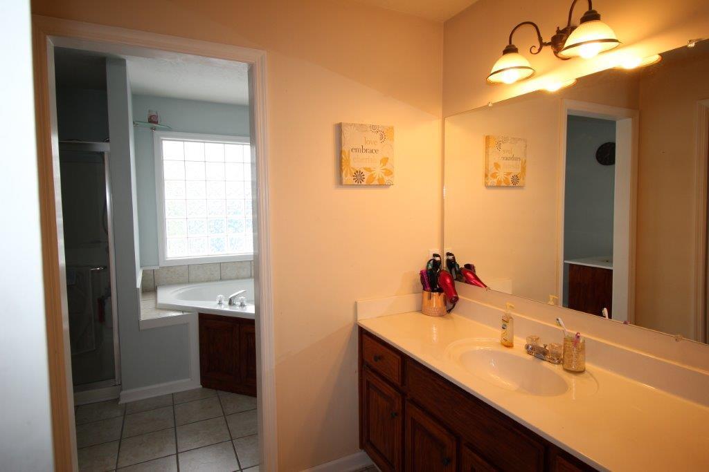 207 Trent Road Lafayette, TN 37083 - Photo 14 of 18 large master bath with separate vanities, no fighting over space!