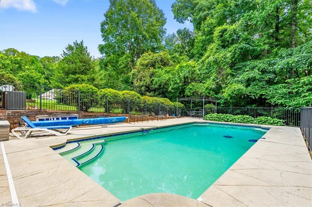583 Carson Ridge Drive Oak Ridge, NC 27310 - Photo 2 of 41