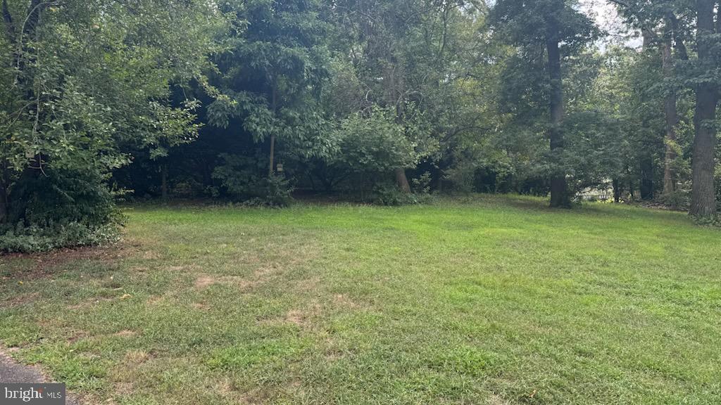 850 Jarvis Road Sicklerville, NJ 08081 - Photo 2 of 9 a view of a green yard