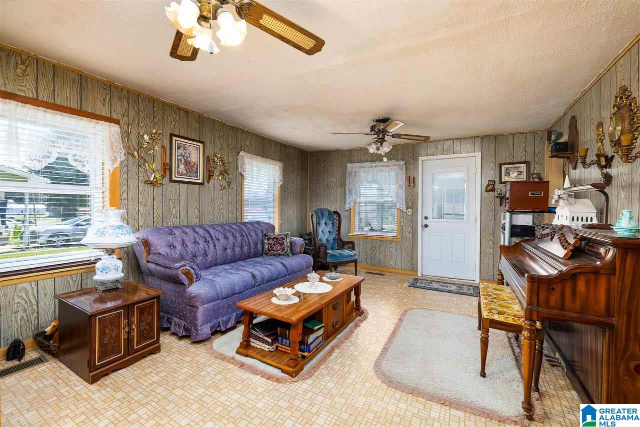 310 3rd Avenue West Oneonta, AL 35121 - Photo 8 of 27