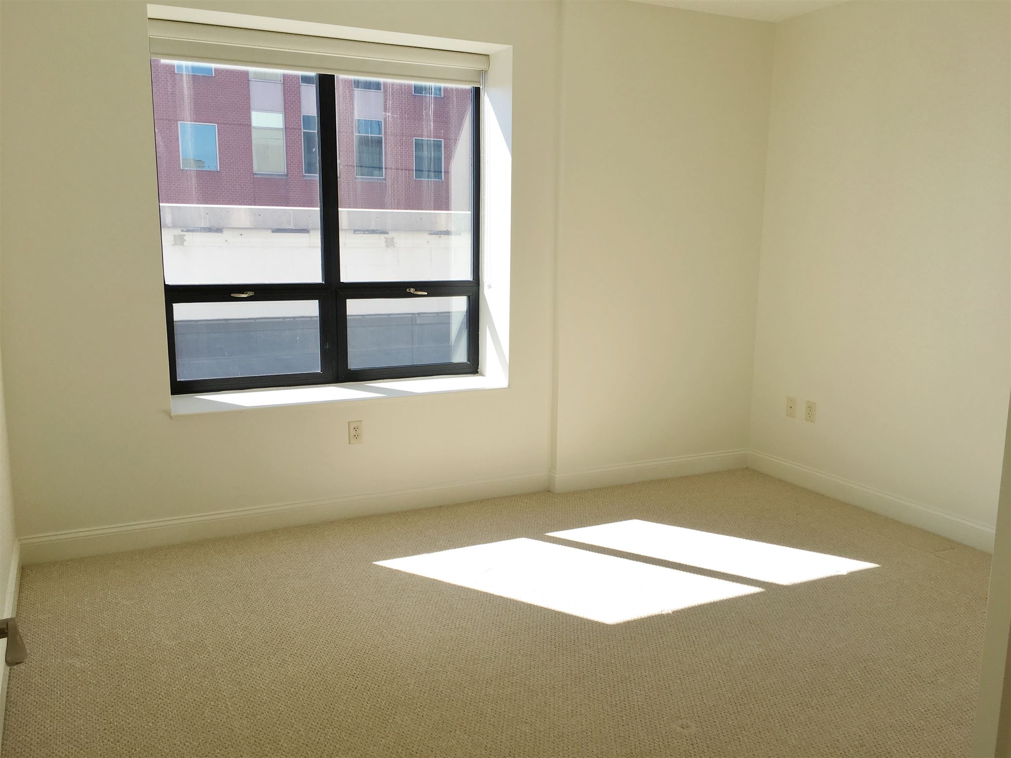 875 Elm Street, Unit 207 Manchester, NH 03101 - Photo 14 of 40