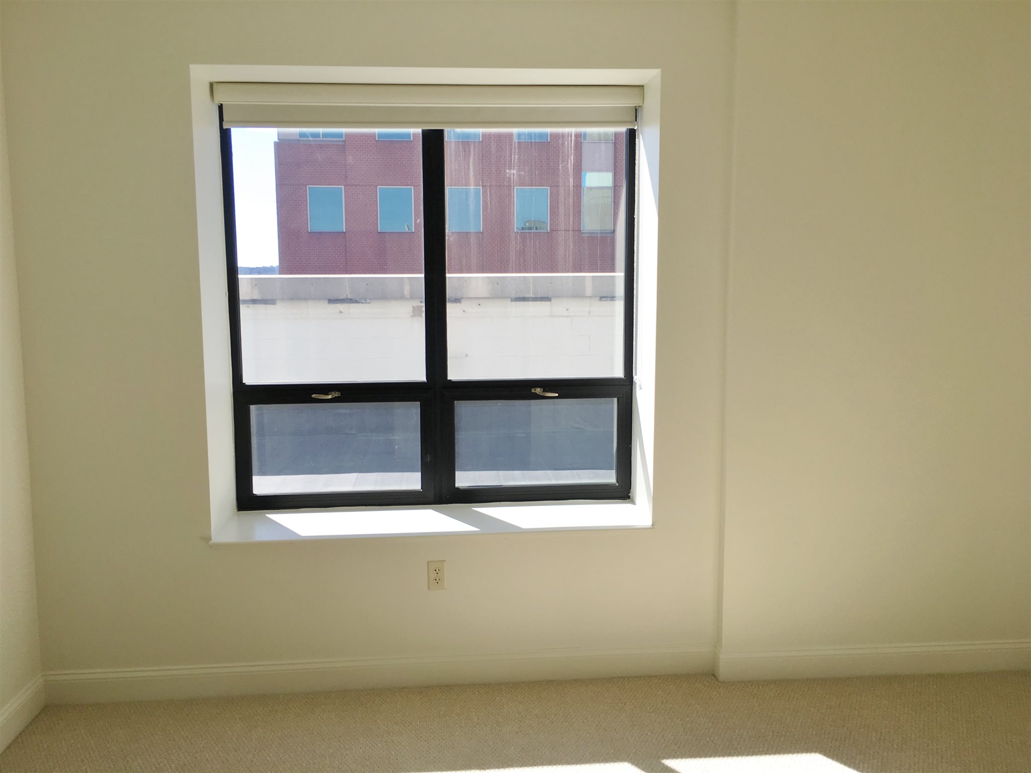 875 Elm Street, Unit 207 Manchester, NH 03101 - Photo 15 of 40