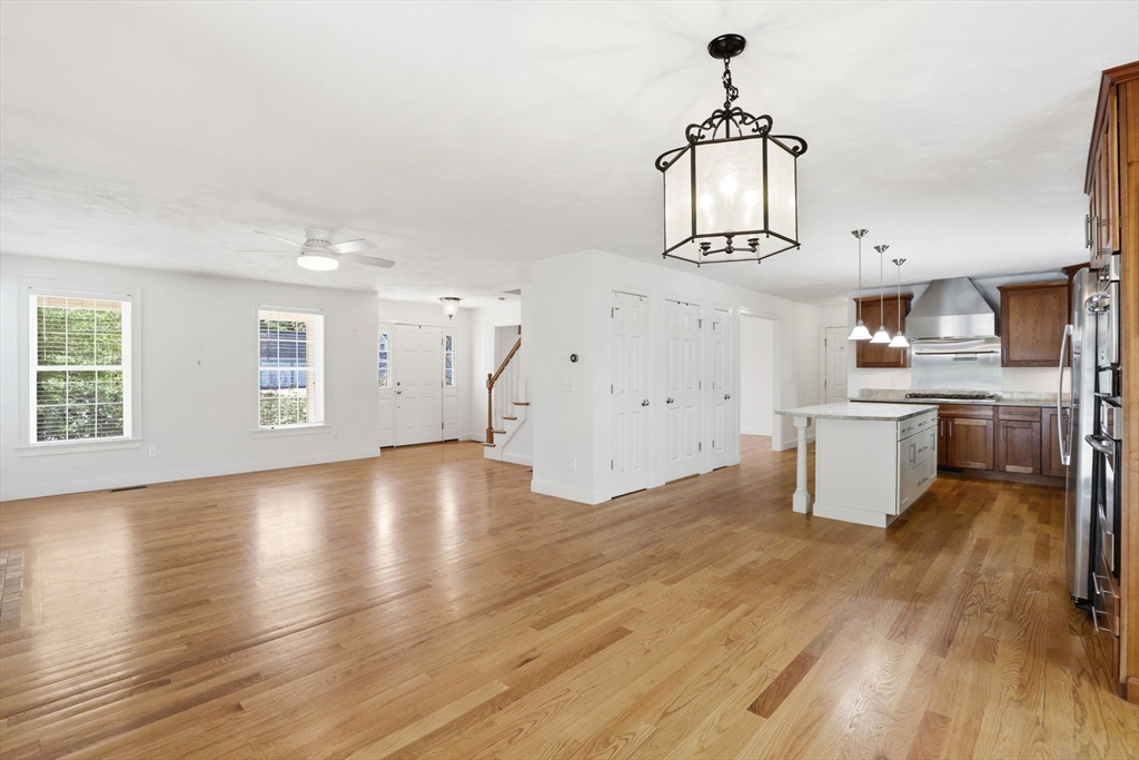 8 Winterberry Lane Wareham, MA 02571 - Photo 5 of 29