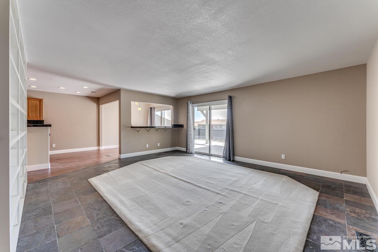 3770 Christopher Circle Reno, NV 89503 - Photo 6 of 40 Photo 6