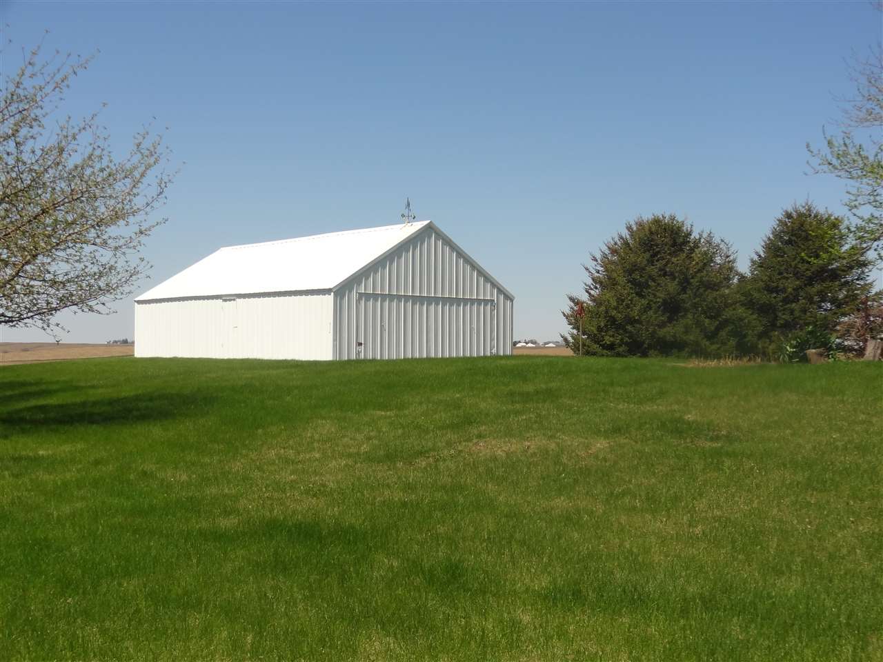 2033 R Avenue South Amana, IA 52334 - Photo 23 of 25 Gallery Image 23