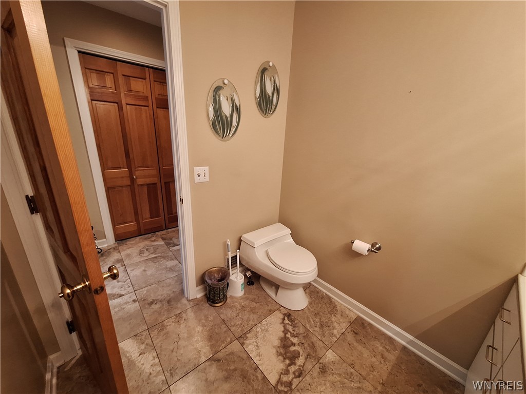 122 Hidden Ridge Common Amherst, NY 14221 - Photo 18 of 26