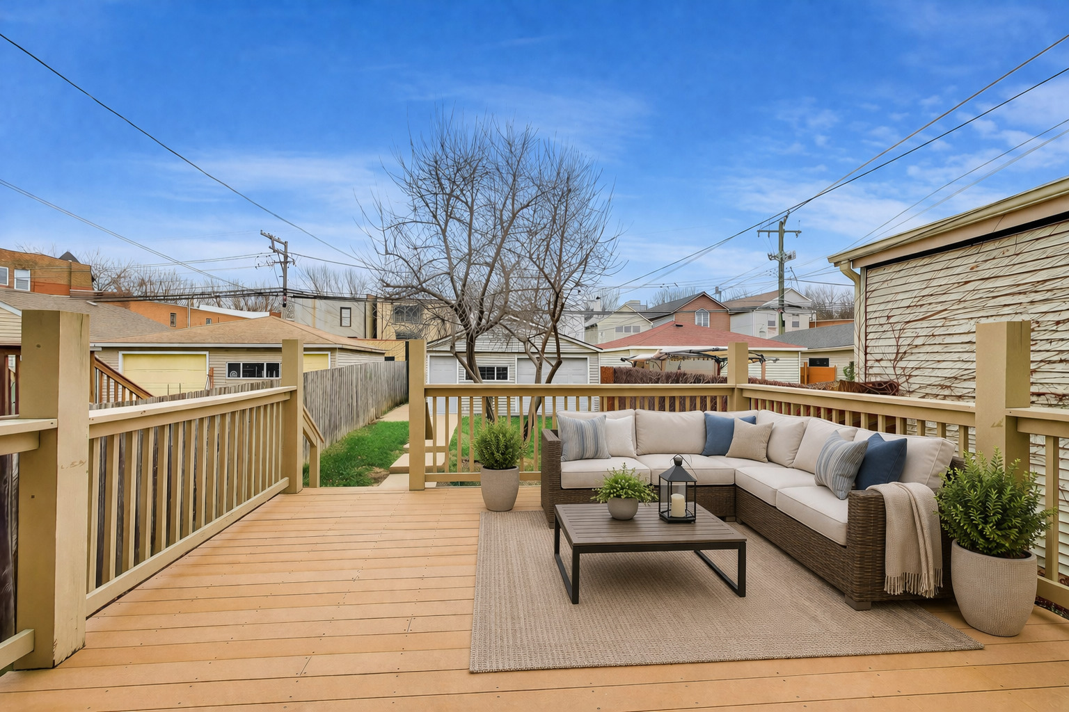 3413 South Indiana Avenue Chicago, IL 60616 - Photo 14 of 15 a balcony with furniture and wooden floor