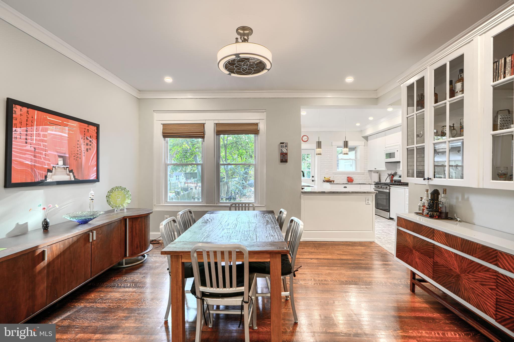 4416 Roland Avenue Baltimore, MD 21210 - Photo 7 of 60