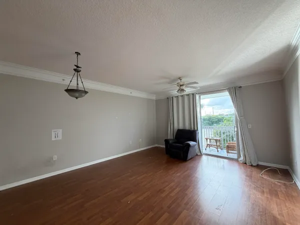 $3,300 | 2052 Alta Meadows Lane, Unit 2205, Delray Beach, FL 33444