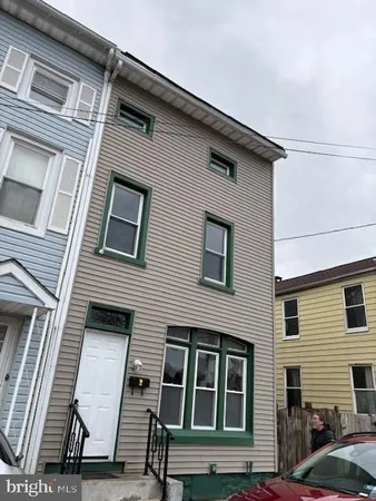 $2,200 | 254 Washington Street, Hamburg, PA 19526