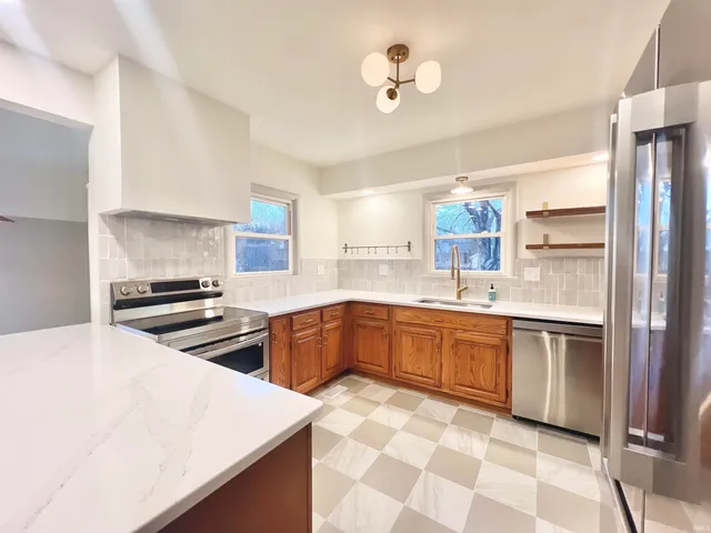 $247,000 | 2108 Bellemeade Avenue, Evansville, IN 47714