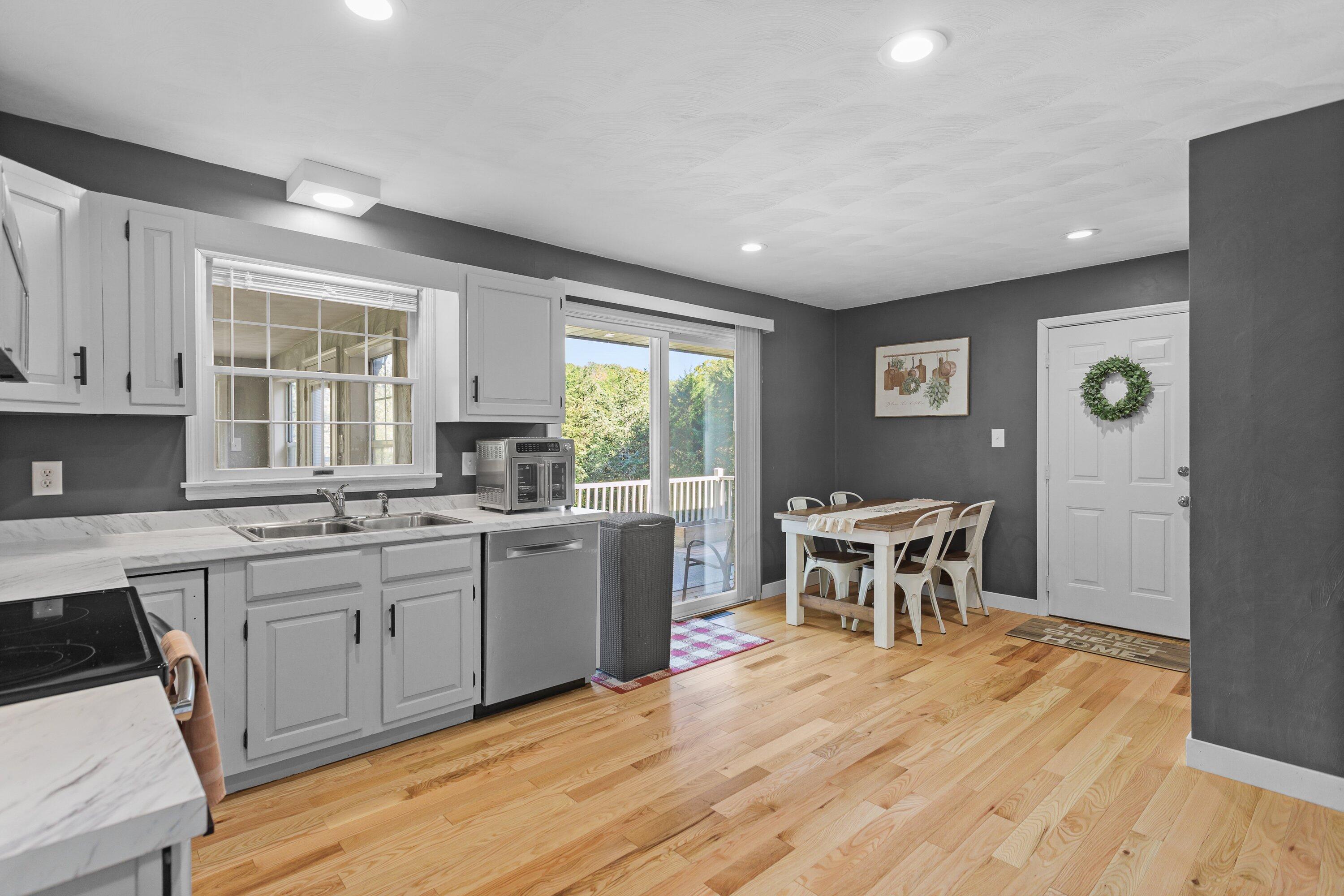 816 Brunswick Forge Road Troutville, VA 24175 - Photo 16 of 54 Kitchen