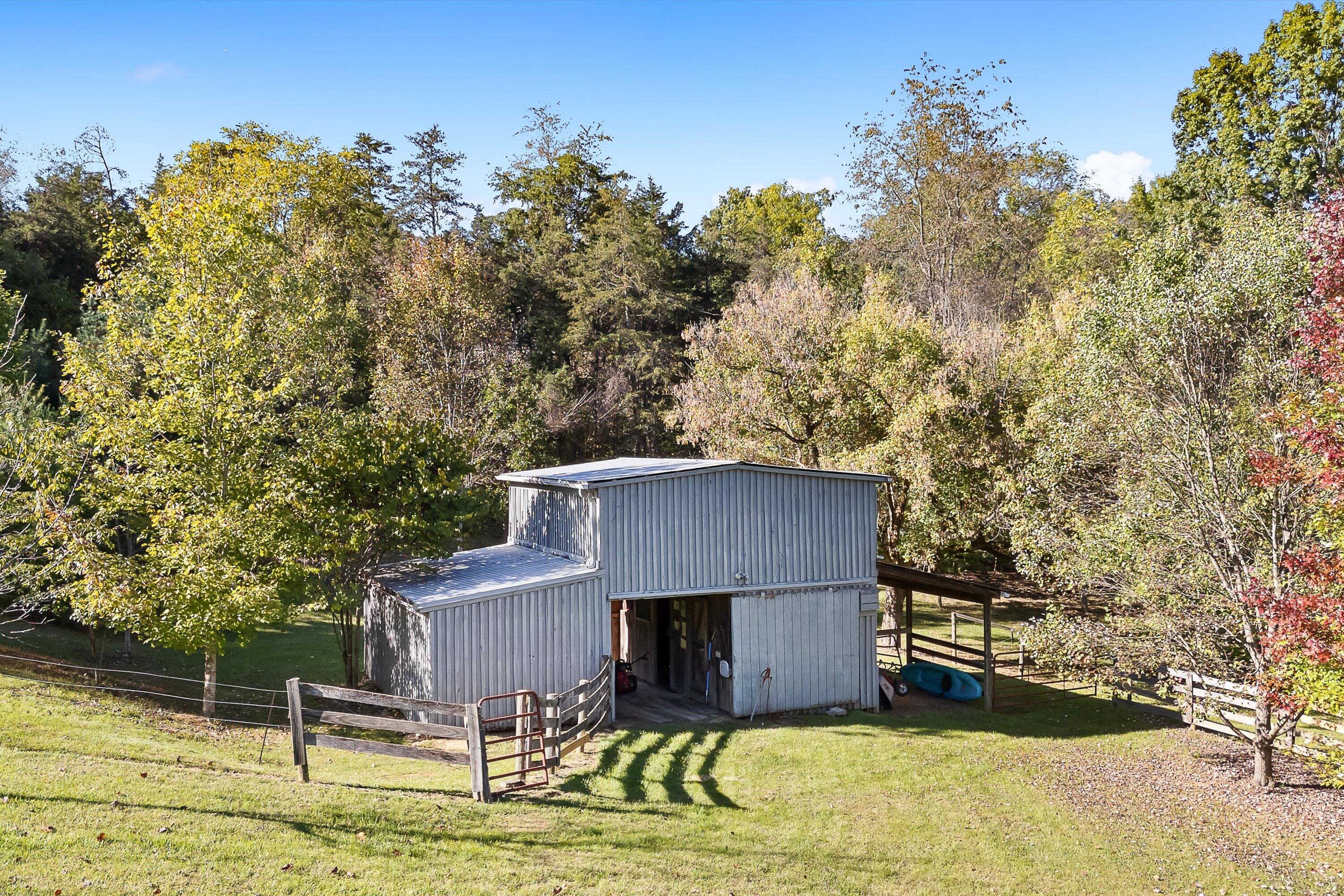 816 Brunswick Forge Road Troutville, VA 24175 - Photo 46 of 54 Barn