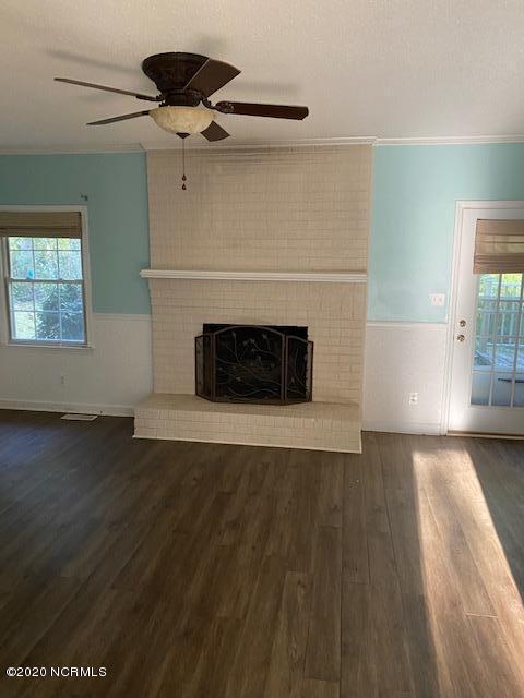4206 Rawley Road New Bern, NC 28560 - Photo 3 of 16 Den with fireplace