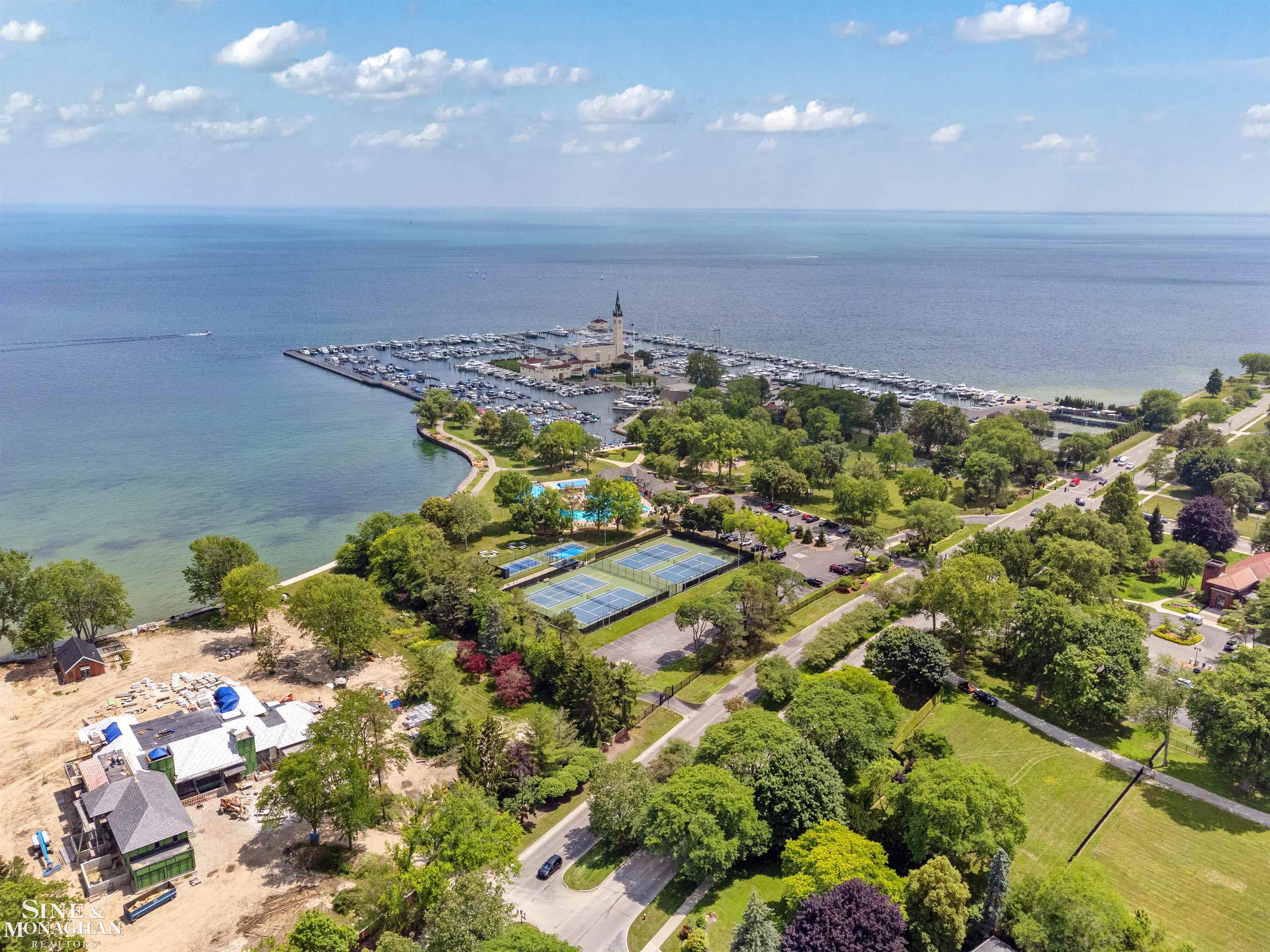 581 Hampton Road Grosse Pointe Woods, MI 48236 - Photo 50 of 60