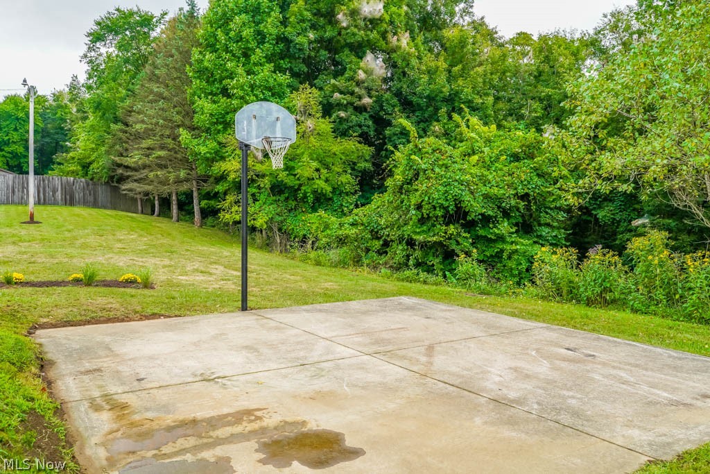 2103 Congress Road Wooster, OH 44691 - Photo 22 of 26 Patio or basketball court!