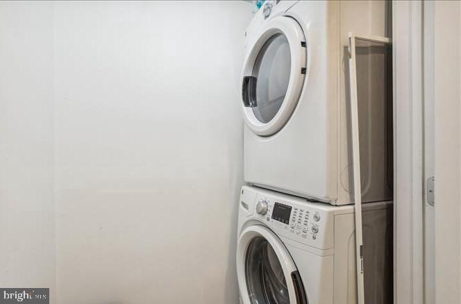 1340 Nicholson Street Northwest, Unit 2 Washington, DC 20011 - Photo 25 of 31 a close up view of a washer and dryer
