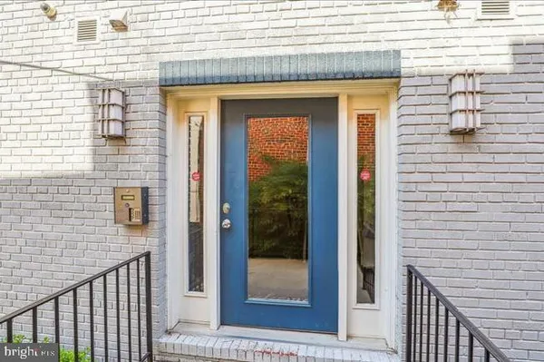 $2,600 | 1340 Nicholson Street Northwest, Unit 2, Washington, DC 20011