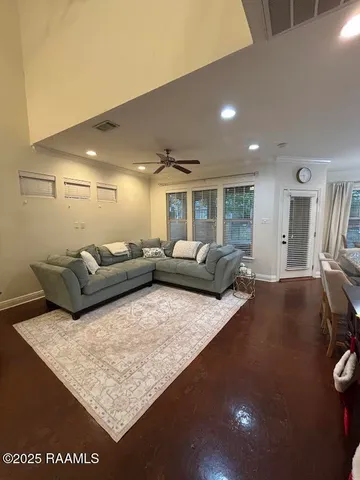 $257,000 | 8000 Stonelake Avenue, Unit 101, Baton Rouge, LA 70820