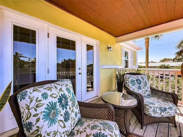 $2,450 | 3893 Pompano Drive Southeast, Unit C, St. Petersburg, FL 33705